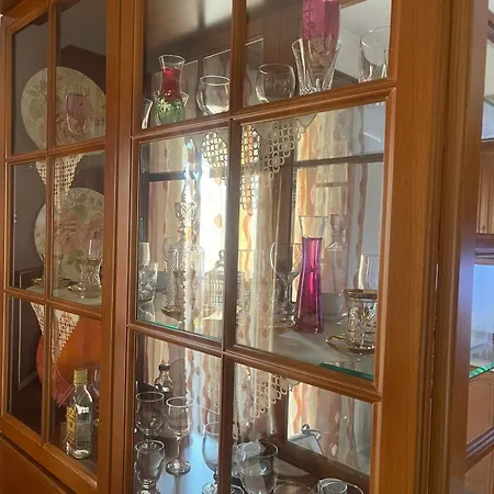 Bright Apartment, Spacious Near The Center Apartment *